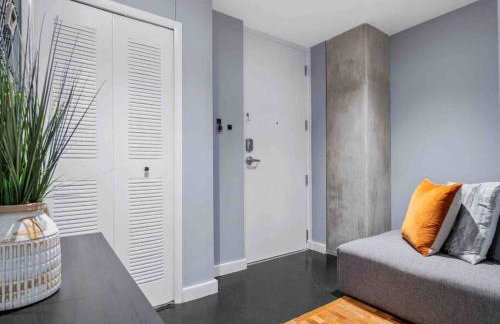 Lovely 2Bdrm 2Bath Thorton Park Condo with secure parking - Foto 17