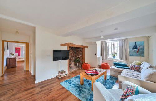 Old Ford House - Photo 9