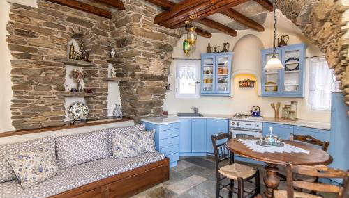 Old Windmill in Triandaros village - Foto 3