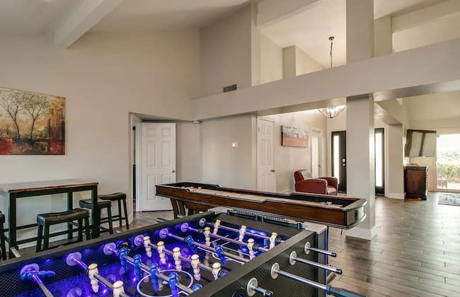 Spectacular Hilltop Home W/resort Like Backyard! - Foto 36