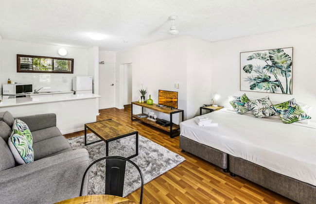 Cascade Gardens - Photo 8