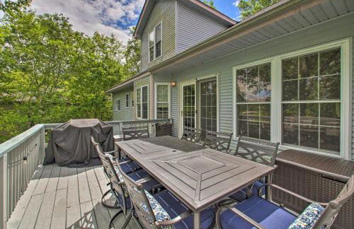 Kayaks and Boat Dock Lakeside Hot Springs Retreat - Foto 30