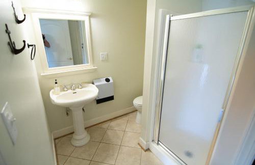 Stillwater Retreat Pet-Friendly waterfront home! - Foto 14