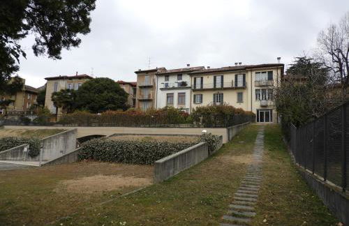 Villa Maghetti - modernized flat in historic palazzo in the center of Luino - Foto 32