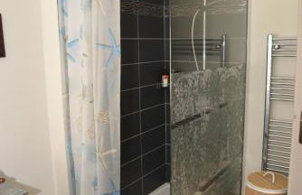 Calme et confort centre ville avec parking privé - Foto 3