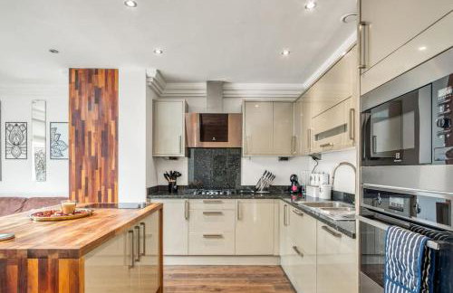 4 Bedroom House in Chiswick- Elegance & Serenity - Foto 18