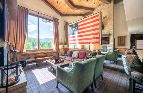 Lodge at Vail Condominiums - Photo 3