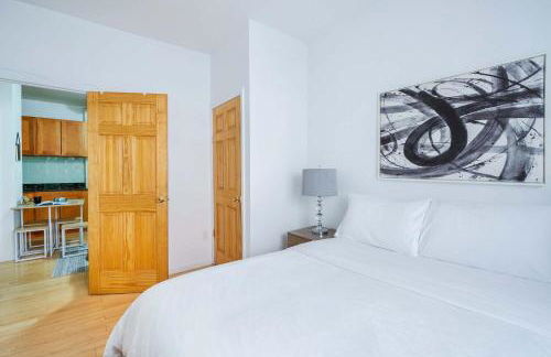 102-1A Best Value 2BR Apt Near Central Park - Foto 14
