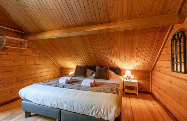 Huswell - Tranquil Retreat Cozy Chalet in the Heart of Urse - Photo 7