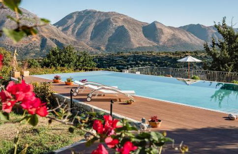 Nassibe Estate - Photo 3