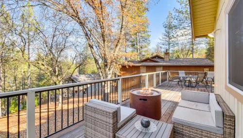 Deck + Fire Pit: Pine Mountain Lake Getaway! - Photo 2
