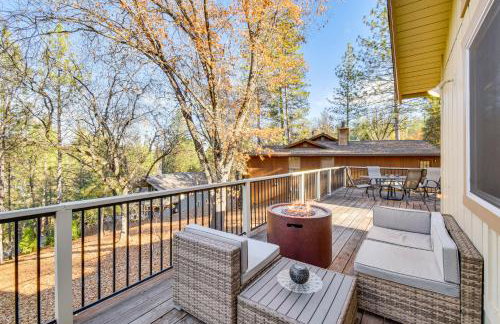 Deck + Fire Pit: Pine Mountain Lake Getaway! - Foto 2