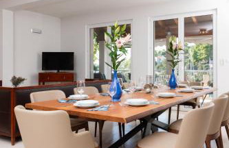 VILLA PHILIPPA - luxurious five-room villa - idyllic location - first row to the sea - spectacular view of the sea bay - unforgettable sunsets - 15 minutes from Supetar ferry port - free parking - private heated pool - Foto 77