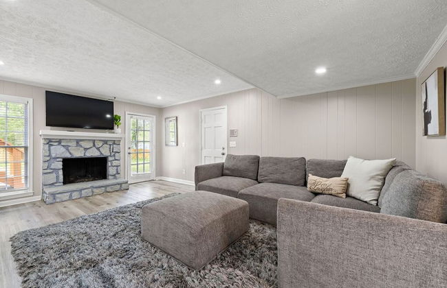 Beautiful Newly-renovated Home in Indian Hills - Foto 11