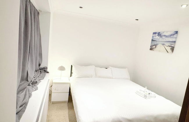 3-bed Apt-15 Mins to Heathrow-pet-friendly-parking - Foto 6