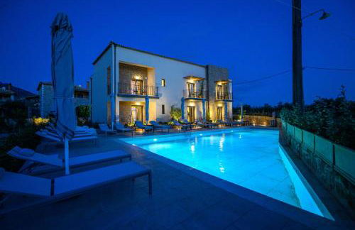 Kannas Mani Luxury Suites -Adults Friendly 14 Plus - Photo 38