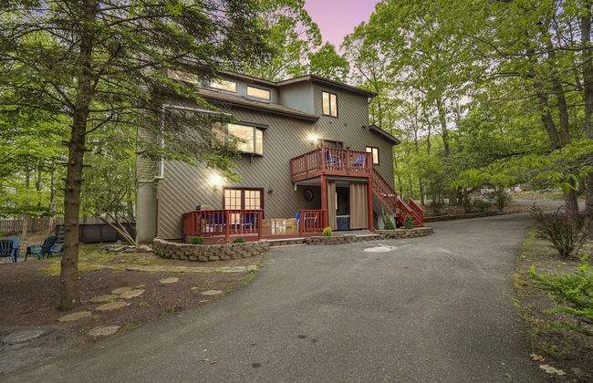 Pocono Escape - Cozy 5br - Sauna-billiard 5 Bedroom Home by RedAwning - Foto 46