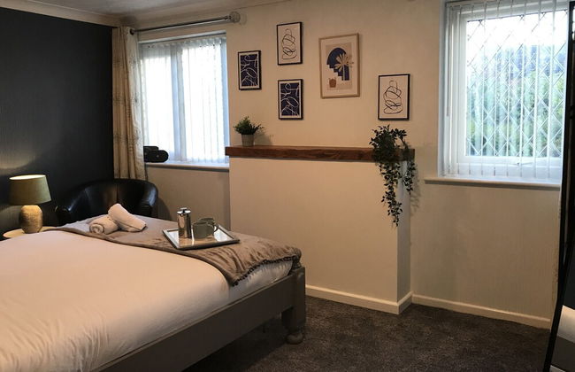 Sleeps up to 7, Parking, Office, Preston Nr M6/m65 - Foto 5