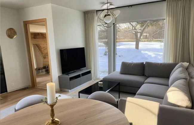 NEW Duplex Apartment Near the City With Free Private Parking - Foto 7