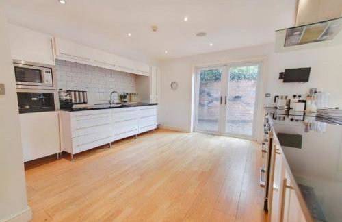 5 bed house with hot tub - Foto 29