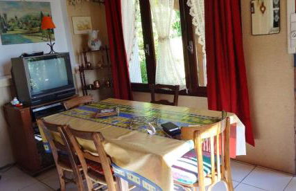 Maison de charme à Teyssieu avec cheminée et jardin. - Foto 4