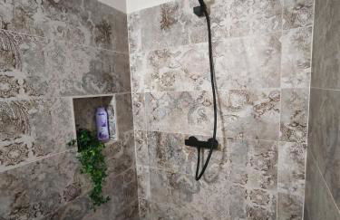 Home Glos ter - Photo 19