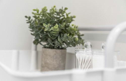 Fern Walk Modern 3 Bedroom House - Dalkeith - Photo 24