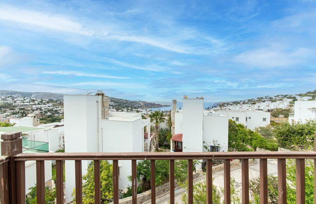 Sea View Huge Private Villa With Terrace in Bodrum - Photo 2