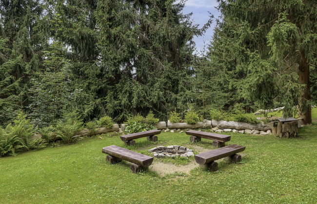 8 bedroom House in Harrachov with garden - Photo 9