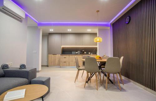 Apartamento de Lujo con Jacuzzi Privado, Piscina y Vistas al Mar - Foto 42