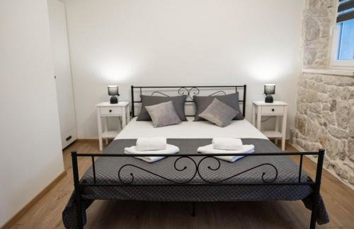 Holiday Home Vrkic with Hot Tub - Photo 3