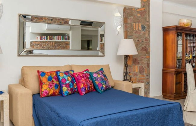 Ocean Front Condo With Pool Sleeps 6 Adults - Foto 11