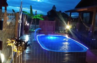 Chalés Praia do Rosa piscina compartilhada - Foto 41