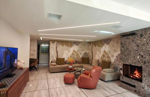 Sandy's Superior Suite - Photo 1