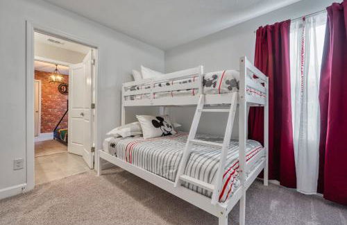 Last Minute Disney Getaway Private Pool Themed Bedrooms. Book Now 87413 - Foto 40