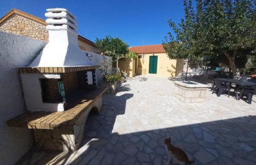 Traditional House - Photo 38