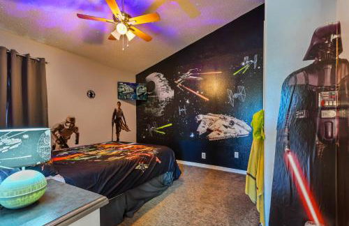 Wheelchair accessible Lakeview 4BR house with pool spa themed rooms game room - Foto 36