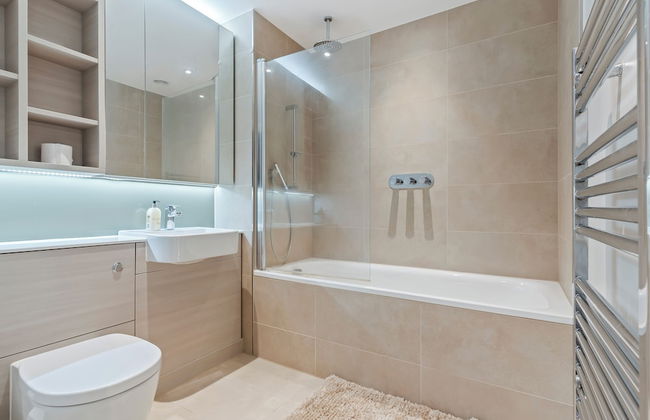 Elegant 2 Bed Apartment Within Many Attractions - Foto 19