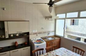 Localização Imbatível! A 98m da Praia do Forte com Conforto, Ar-Condicionado e Estacionamento! - Foto 8