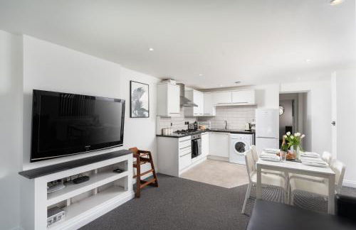 Modern Garden Apartment in a Large Victorian house - Foto 19