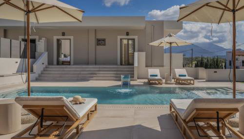 Elysian Villa 1 - With Private Pool - Foto 3, sunbed