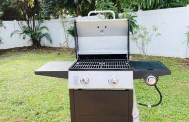 Tropical Oasis House Private Pool Family Yard - Photo 6