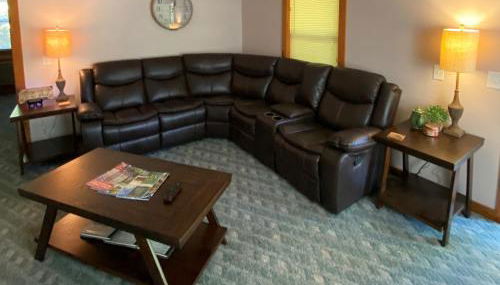 Black Bear Cabin - Giant Spa Tub, Peaceful Location - Foto 3