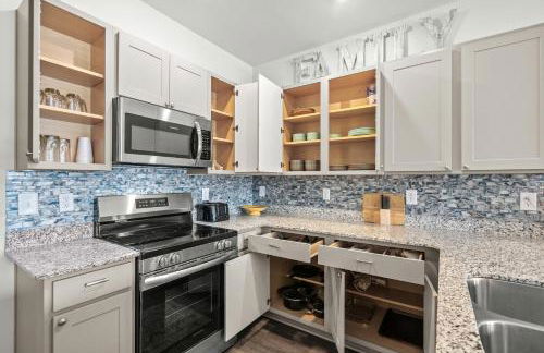 Little River 3BR Villa with Outdoor Movies & Fire Pit, Indoor Fire Place, Arcades, & Beach! - Foto 15