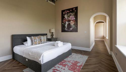 Above Coffee Shop, Cincy Hilltop Apt, City Views! - Foto 3