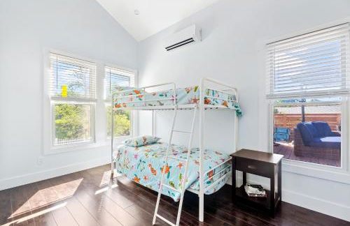 Poolside Chic by the Sea - Foto 14