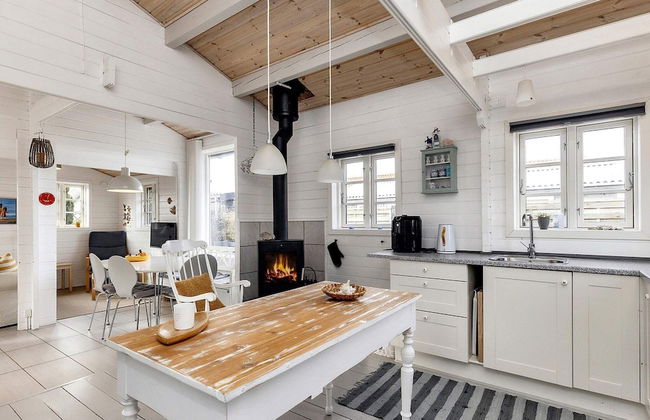 4 Person Holiday Home in Karrebaeksminde - Photo 4