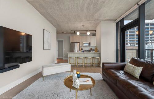 Sage Modern Apartments Near Union Park in West Loop - Photo 32