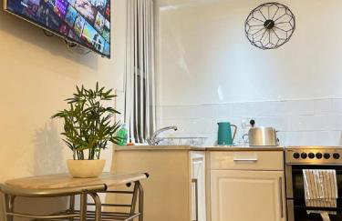 CityNights Studios with Free Parking - Foto 17