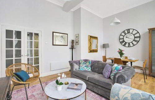 Alloa City Centre - Foto 14